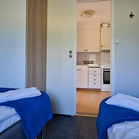 Rosenborgs Friluftspensionats Stugor Med Koek Farjestaden Ngoại thất bức ảnh
