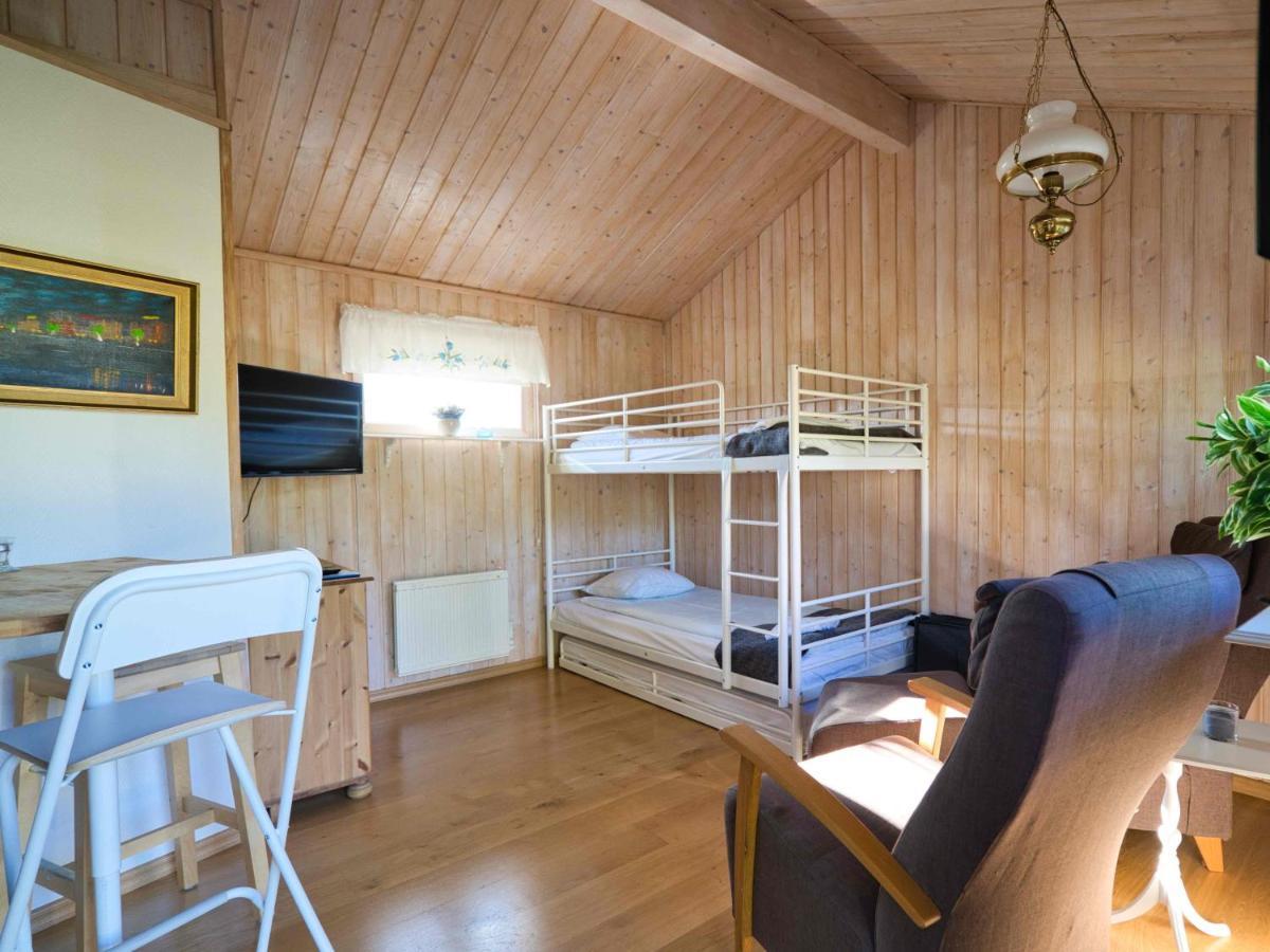 Rosenborgs Friluftspensionats Stugor Med Koek Farjestaden Ngoại thất bức ảnh